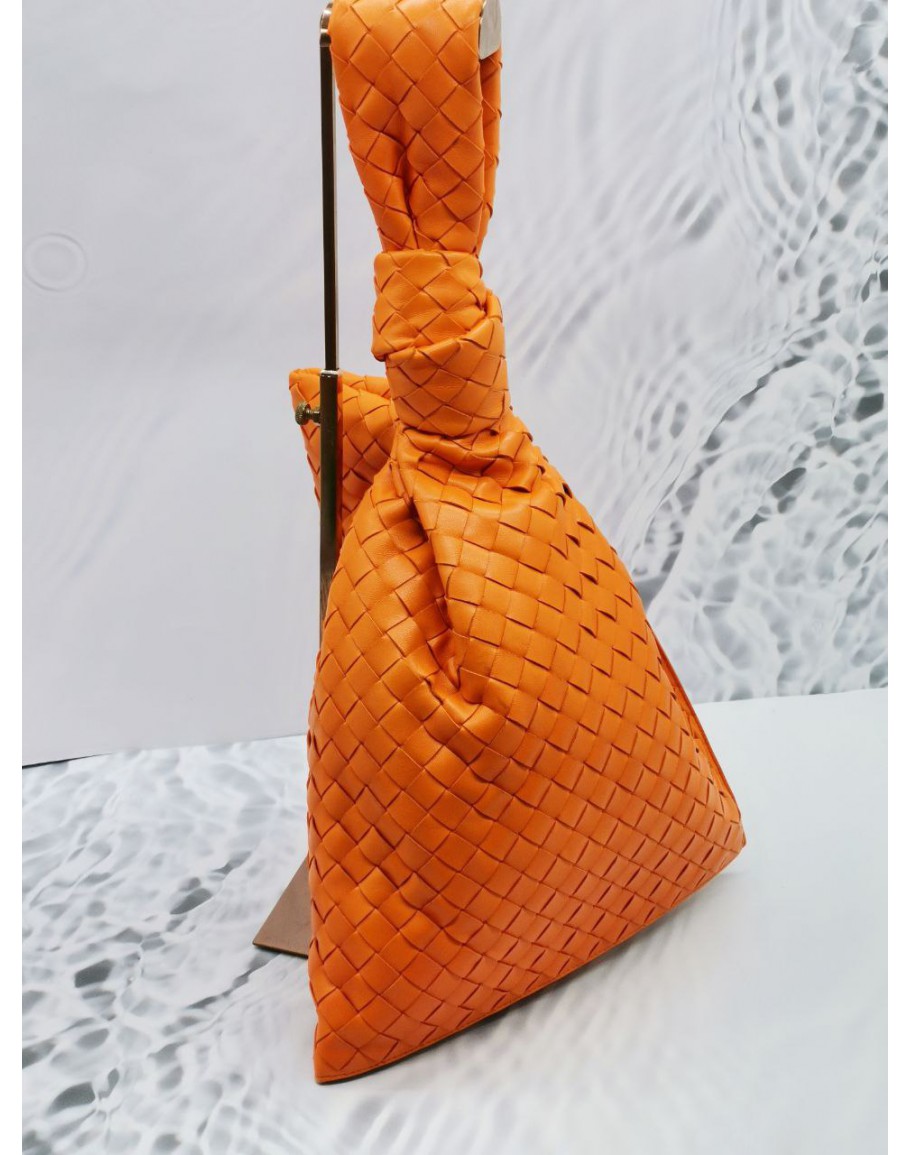 Bottega veneta bv online twist bag